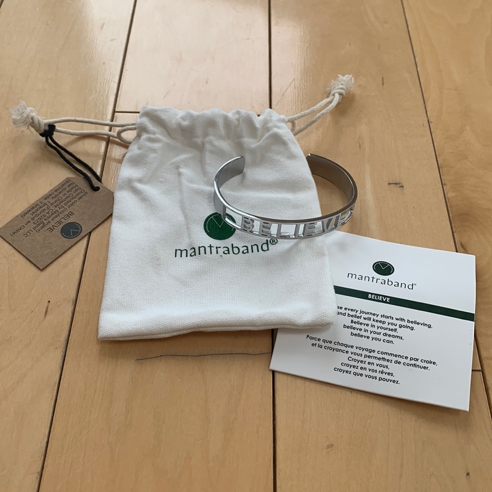 NWT manrtaband bracelet